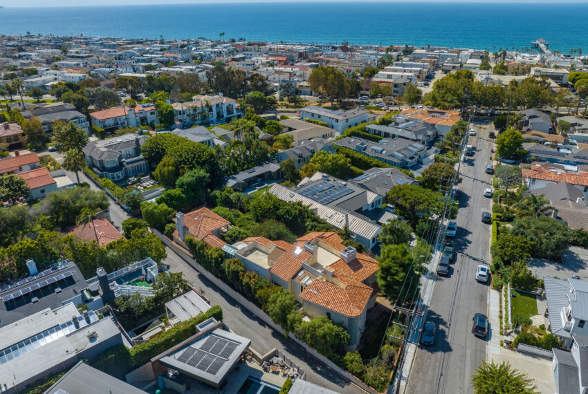 64411thStreetAerial_Oct2-10